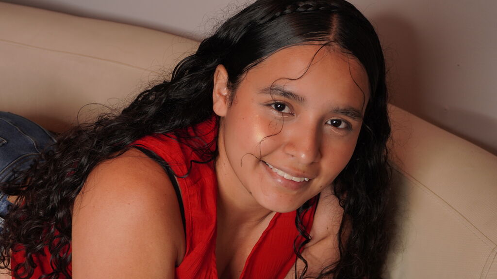 MollyWhite online on GirlsOfJasmin