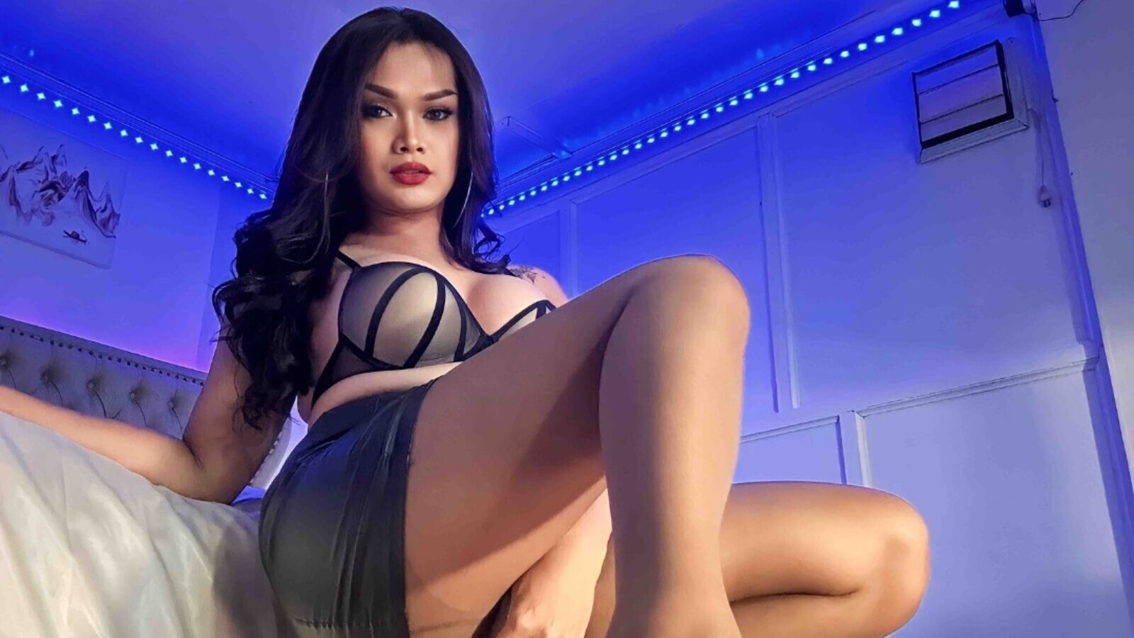 BellaRosie erotic portrait