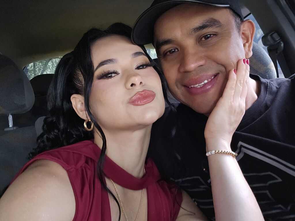 NahomiAndLeo LiveJasmin couple spy show preview