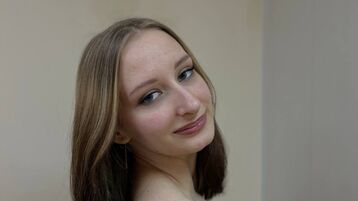EarleneEnderby webcam show