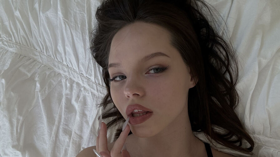Watch SelenaNoelle live on Sex Girls Blend