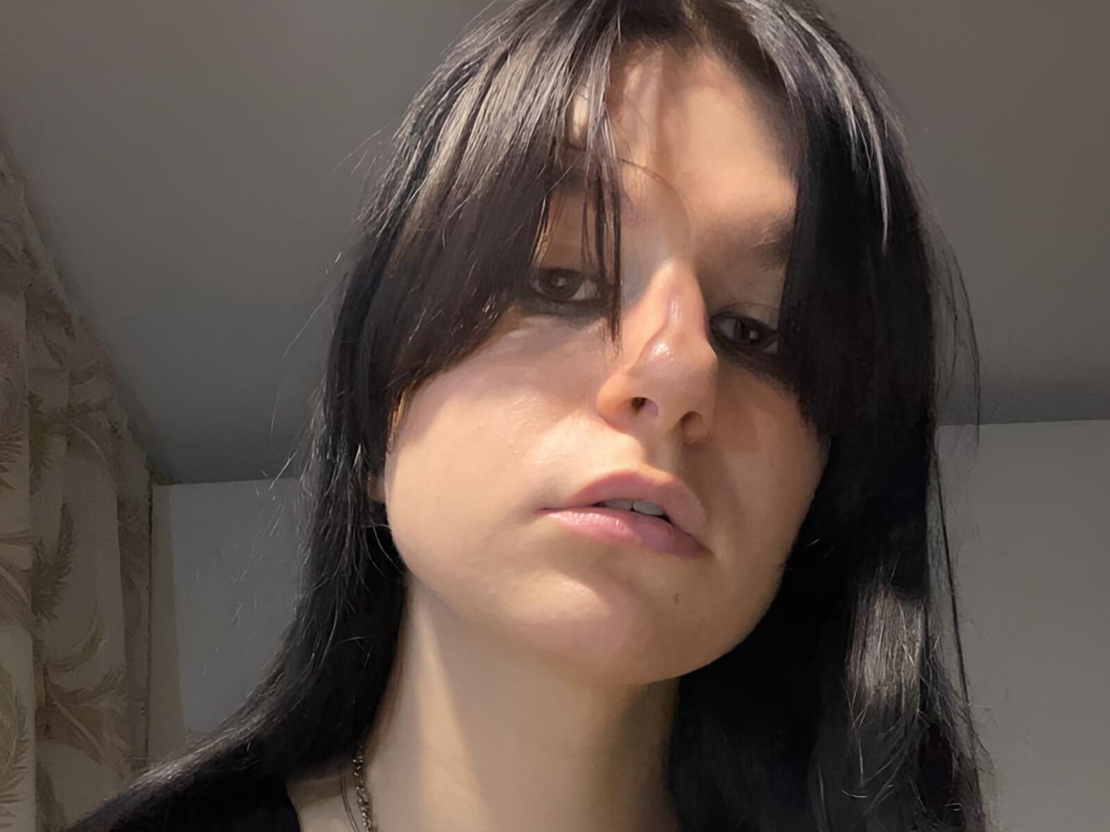 Live cam for RomanaBoddie