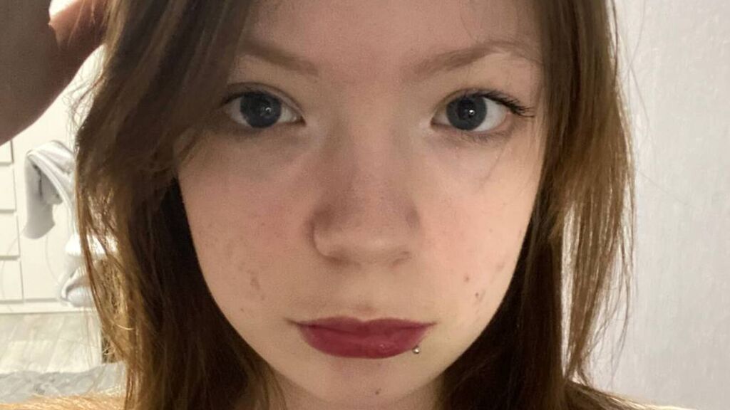 Watch MatthewDonkor live on cam at LiveJasmin