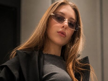 Chat with RosamondLaich