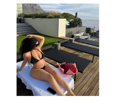 Chat with SarraJames