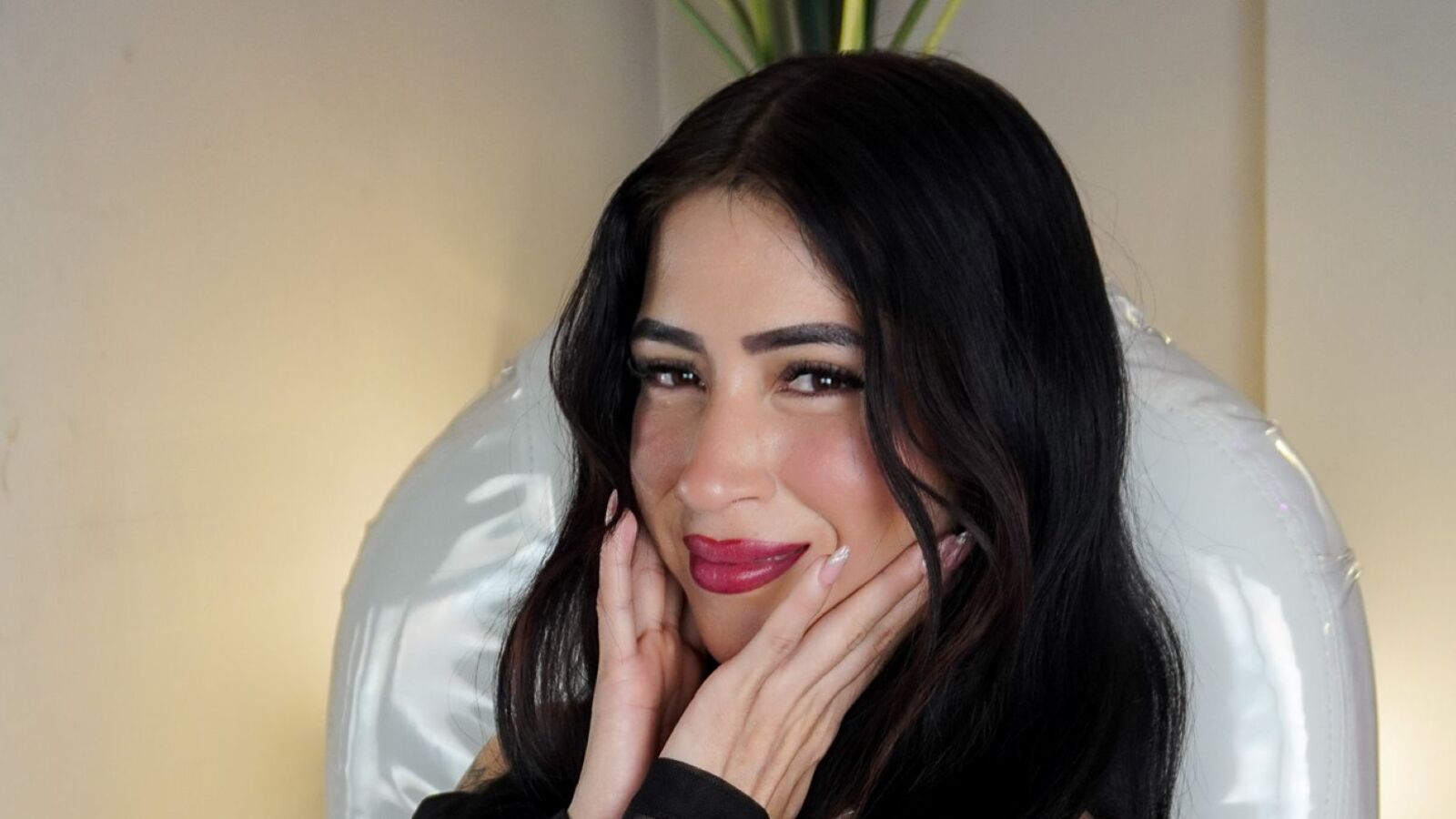 LilyTarasona erotic portrait