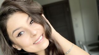 AmiDavon LiveJasmin girl free chat preview