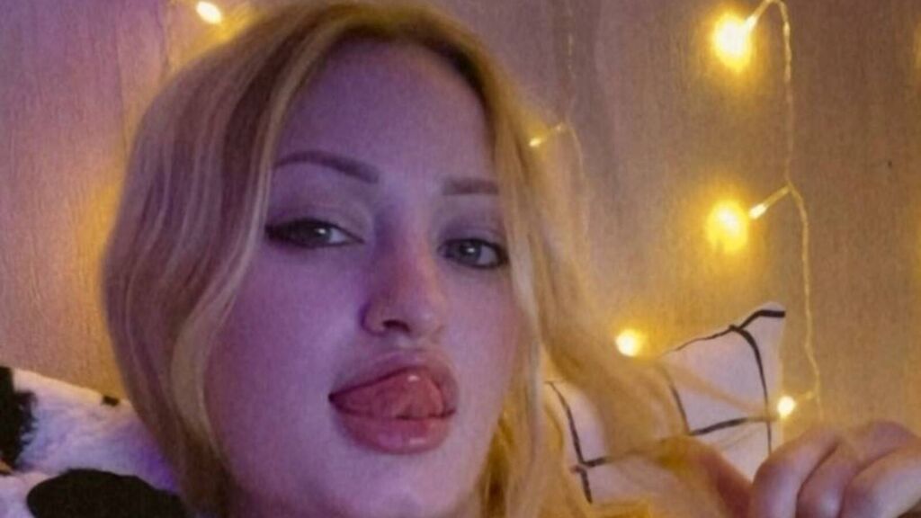 Statistics of CarmeliaRihner cam girl at GirlsOfJasmin