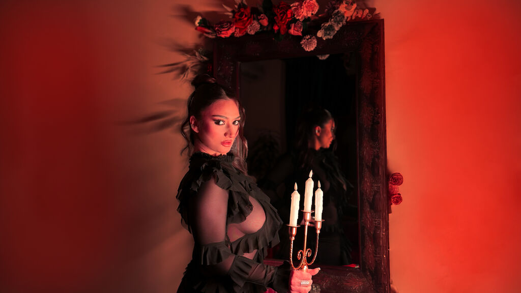 LaurenQuinn live cam model at LiveJasmin