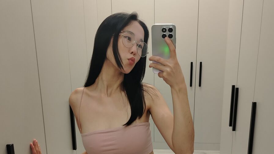 Live Sex Chat with ReinaChann