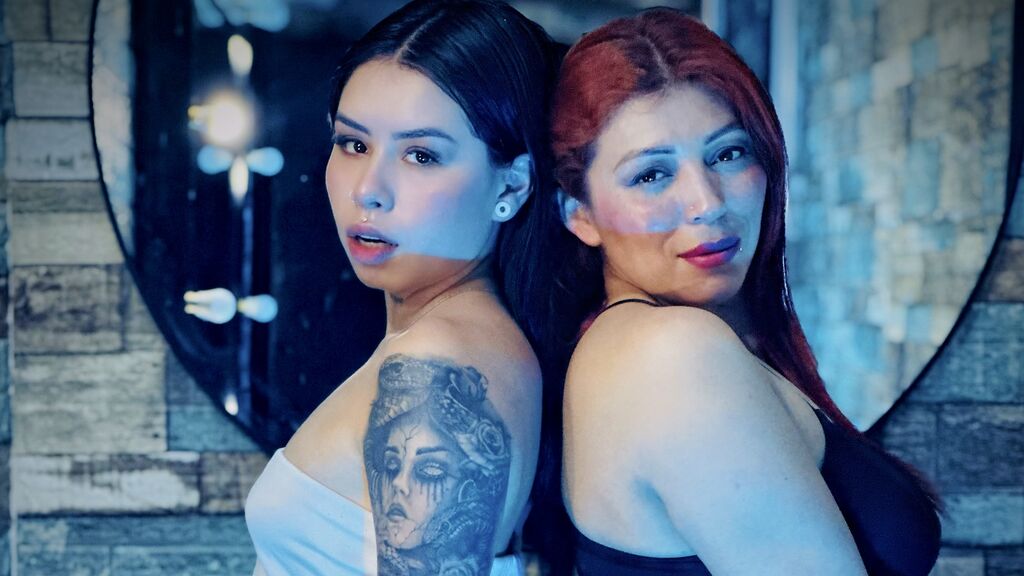 CharlotAndZammy live cam model at LiveJasmin