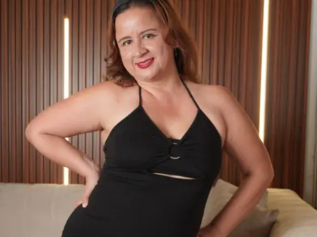 Chat with AllexaBennet