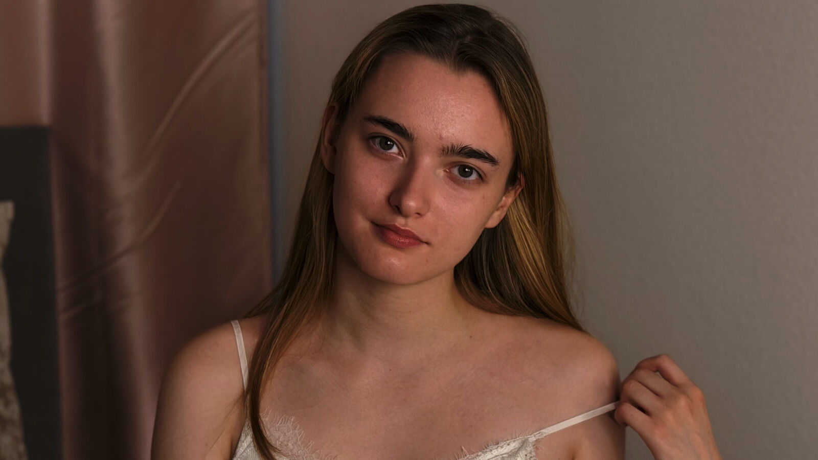 MiaDaisy erotic portrait