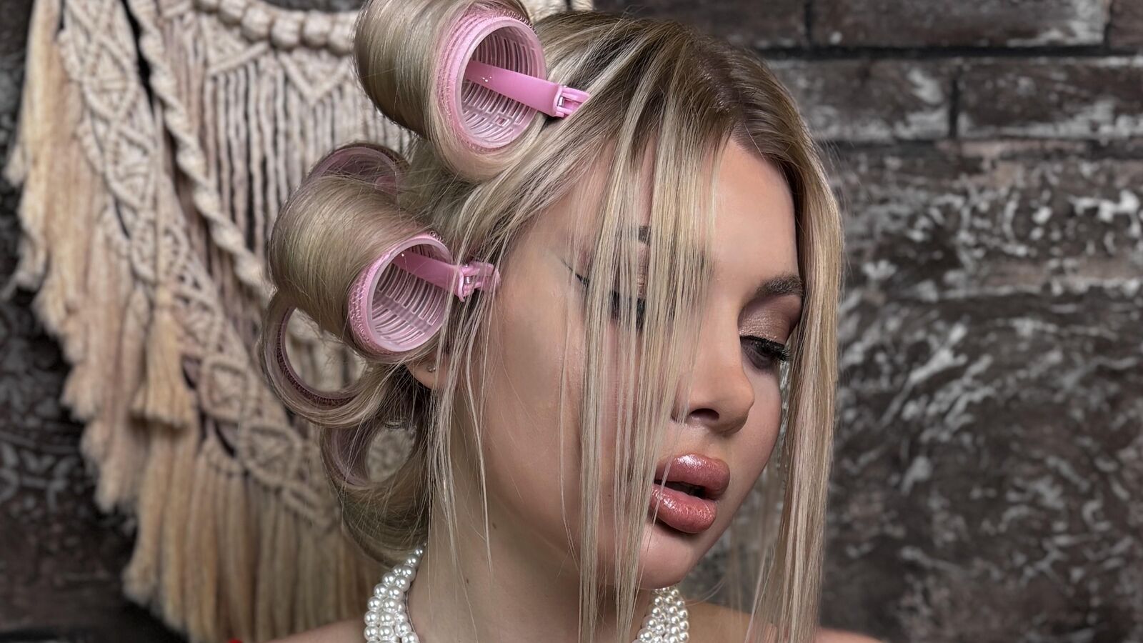 HyileyClark glamour portrait