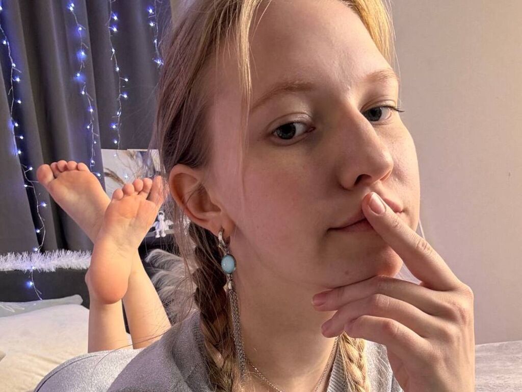 LorrieJuluke – webcam model profile photo