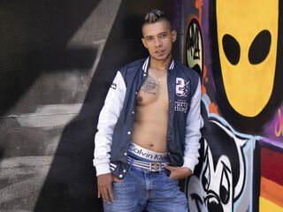 AroonMeyer - LiveJasmin Milf Boy 