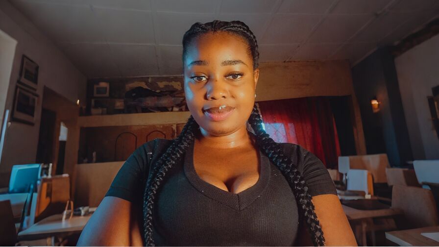 Watch AriesBlossom live on shemalefreeporn.net