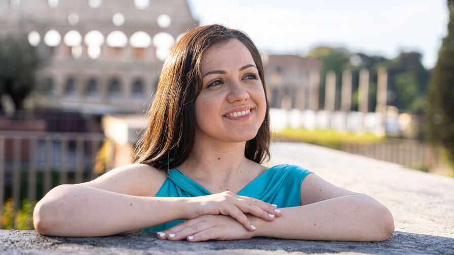 Watch SusanMorandi live on Live Cam Index