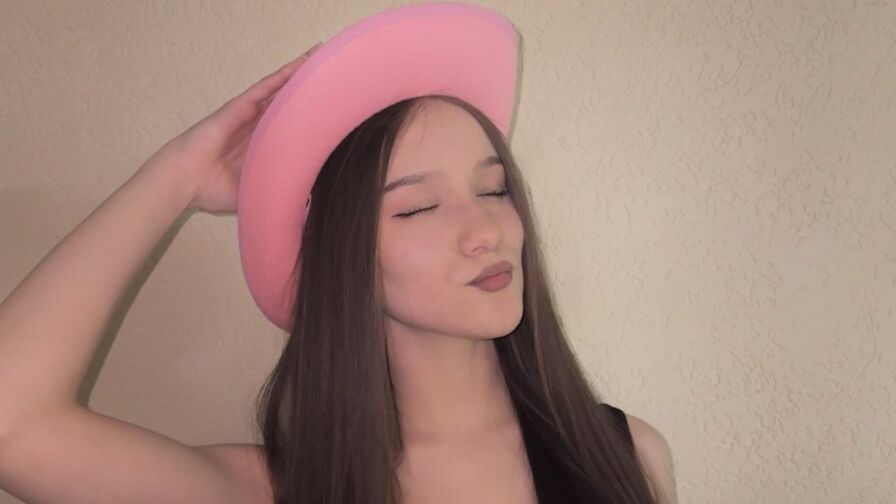 Watch TrinaKanno live on thefuckeryco.com