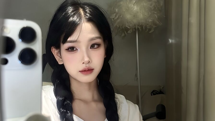 Watch LianaWu live on Sex Girls Blend