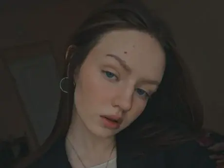 Chat with MariamDarter