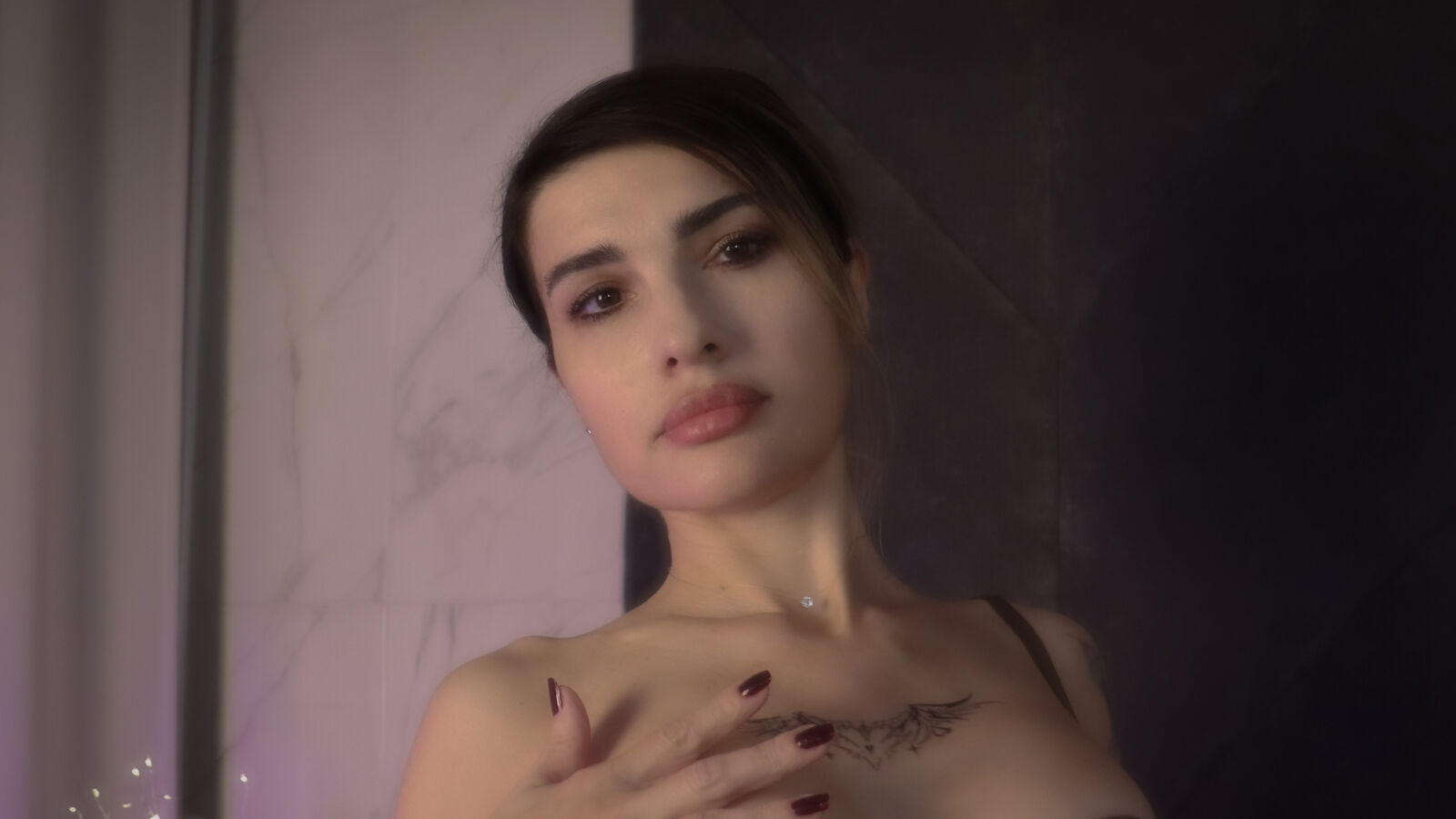 AdeleNovac erotic portrait
