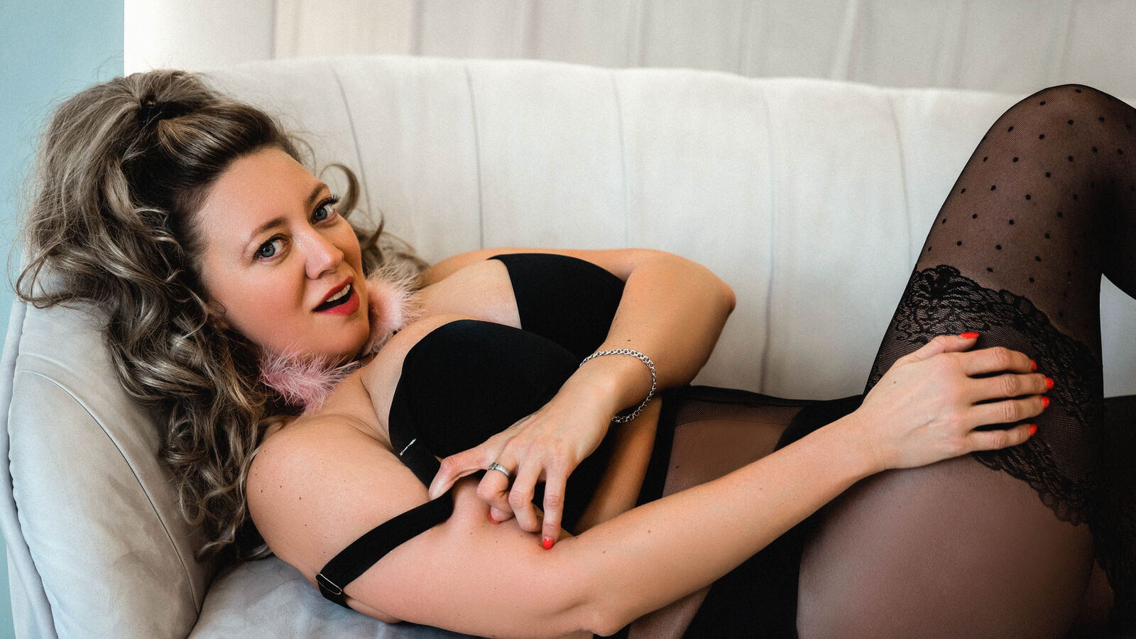 JesicaFoxie glamour portrait
