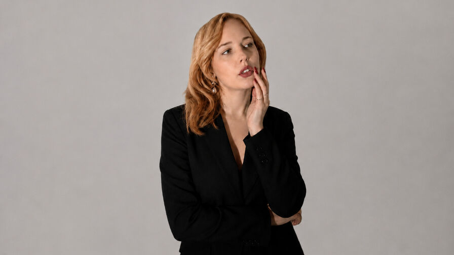 Watch KarolinaRode on CoolMagazineOnline.com