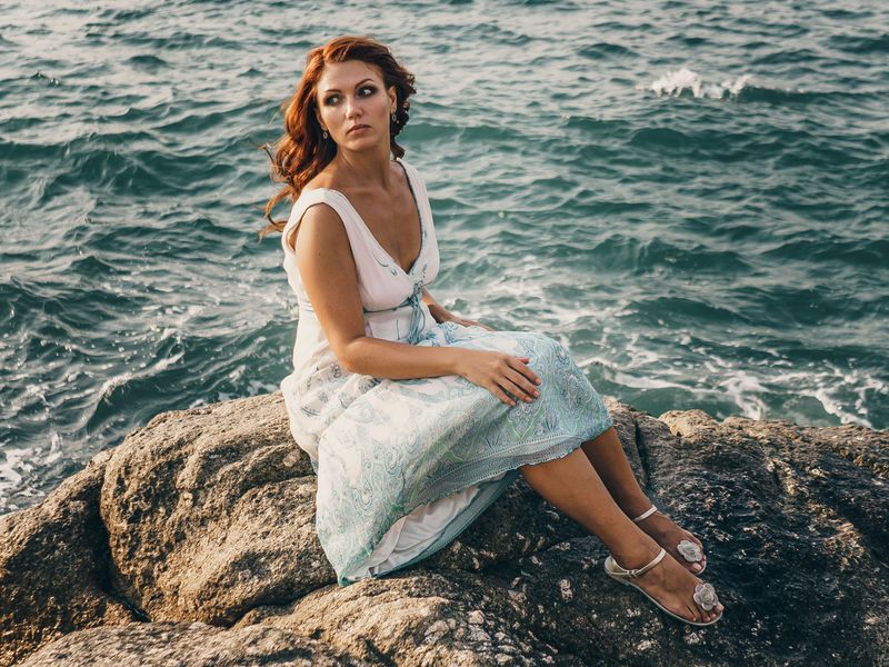 Live cam with MilaCharmantan