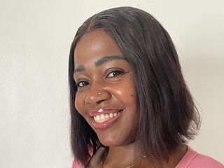 LucyBeneard's Live Webcam