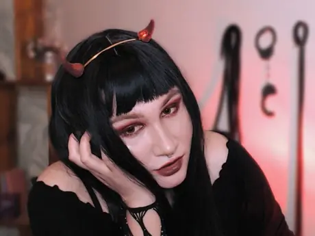 Chat with PalmerLaura