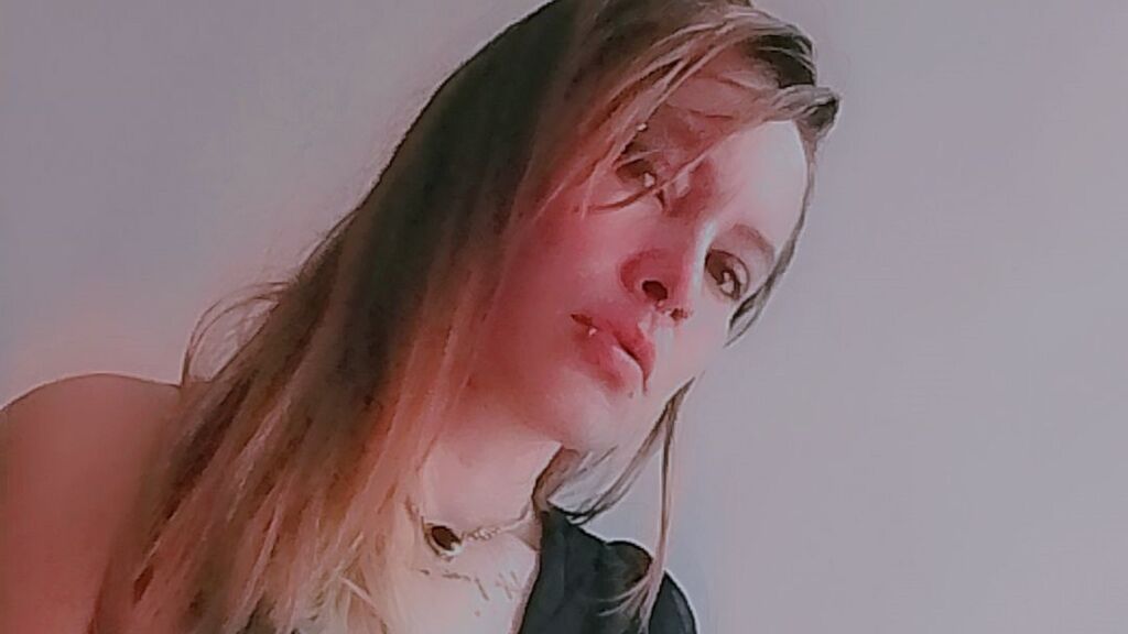 LillyThompsonn Live Webcam on LiveJasmin