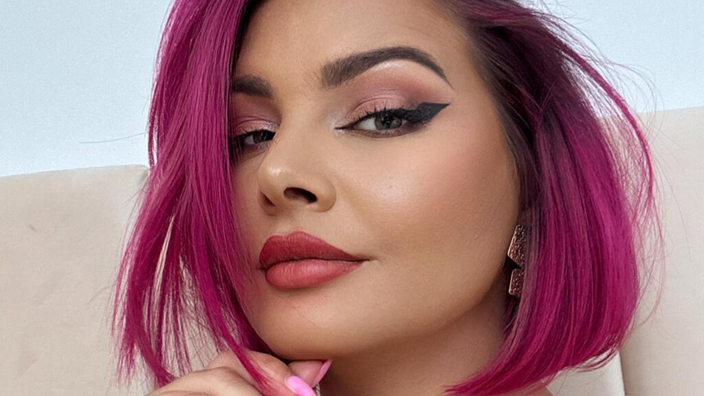 RissaReys live cam model at LiveJasmin