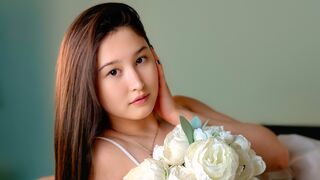 Free Nude KamilaYuki