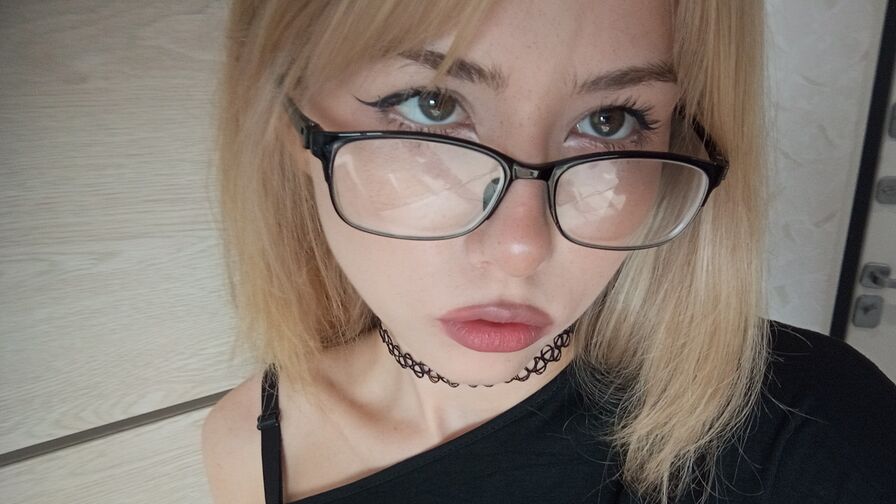 VIP Live Sex Chat with AimiBrown