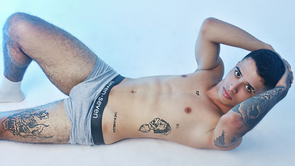 SamMontinegro Live Chat on LiveJasmin