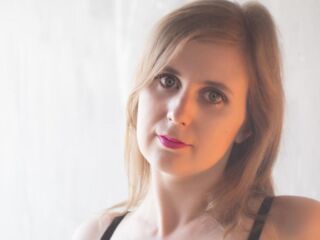 ErikaDoyle is a webcam model from Russia age 35