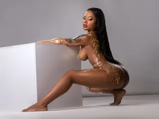 Show privé avec AdaraMasson
