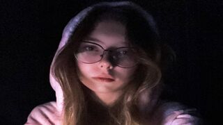 Kostenlos Nackt ShemekaTroike