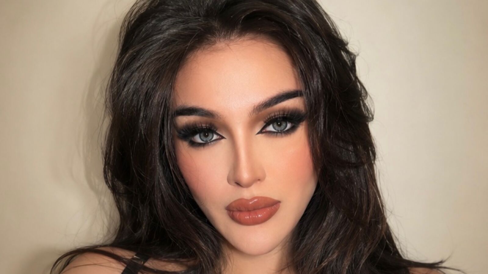 DevonGarcia glamour portrait