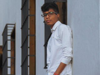 StevenOsori is a webcam model from Colombia age 25