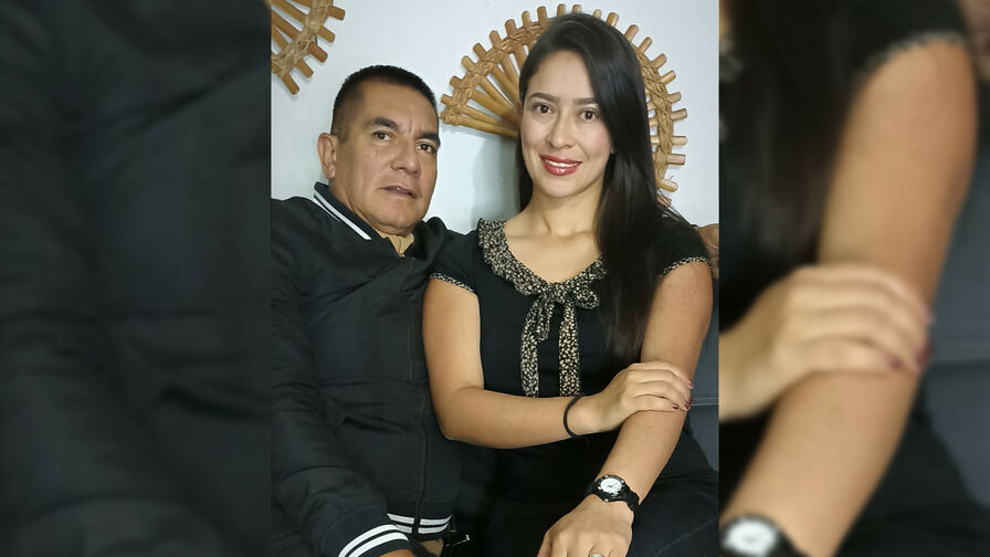 Watch ReneandAleja live on Widestreams