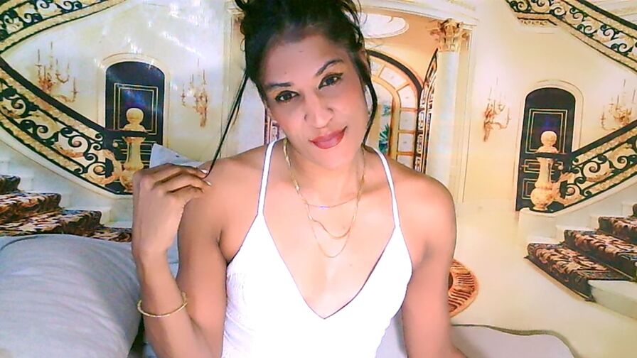 Watch AzzyGreene live on shemalefreeporn.net