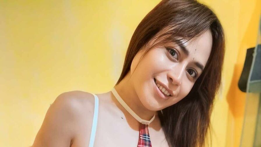 View AaliyahPax Naked Private