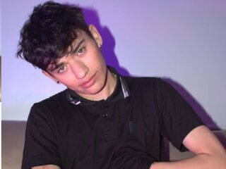 video chat live HarryClark