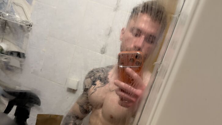 AlexandruKent live webcam show