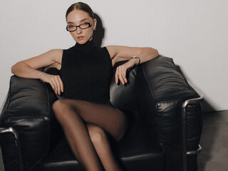 MilaVale Porn Show