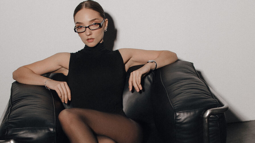MilaVale – Female | Verdance Blog