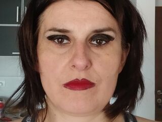 chat cam to cam SweetMila