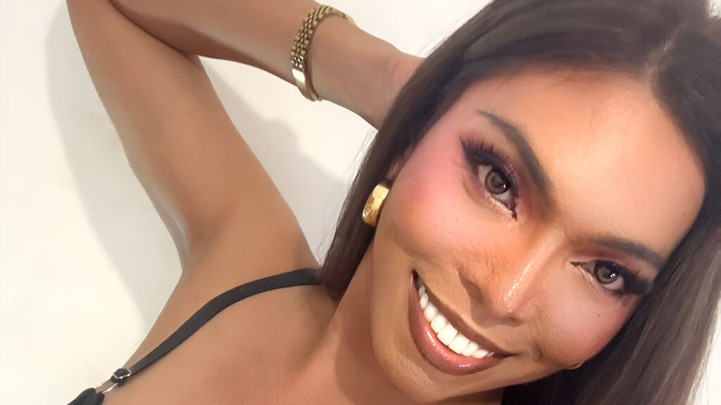 AliyahFarrah Live Cam and Statistics on UnifiedCams